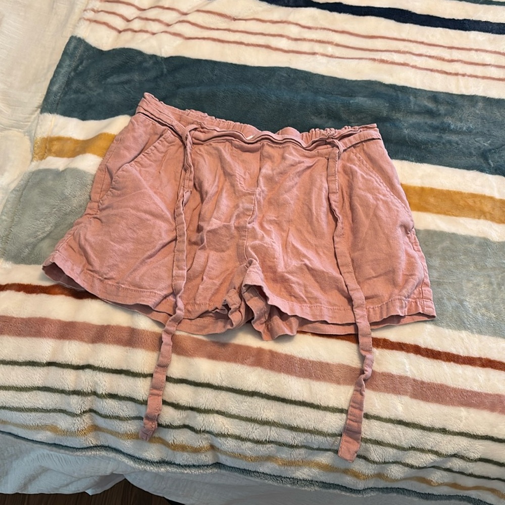 Pink shorts with belt!